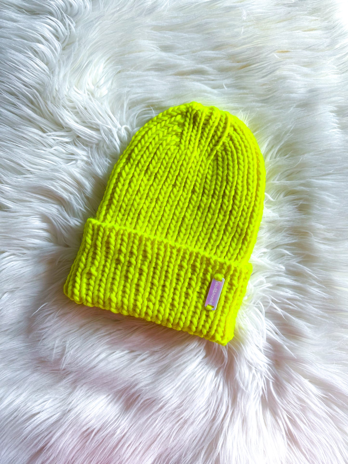 Glowstick Beanie – Merino Wool with Optional Pom