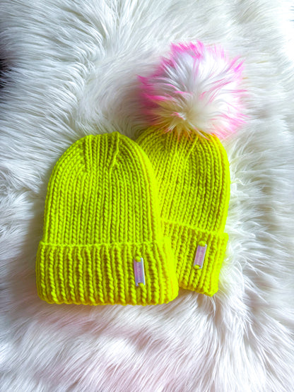 Glowstick Beanie – Merino Wool with Optional Pom